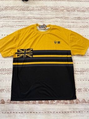 Hawaii’s Finest Yellow & Black Short Sleeve Graphic Tee NWT